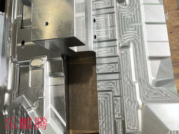 汽車鋁合金鑄件模鑄造CNC加工，按圖定制